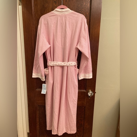 NWT Earth Angels women’s flannel robe, pink gingham, medium - Picture 2 of 4